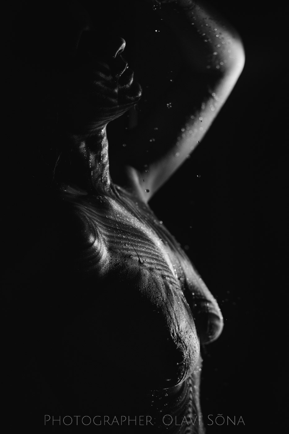 wet and shadows - Nude Art Photography